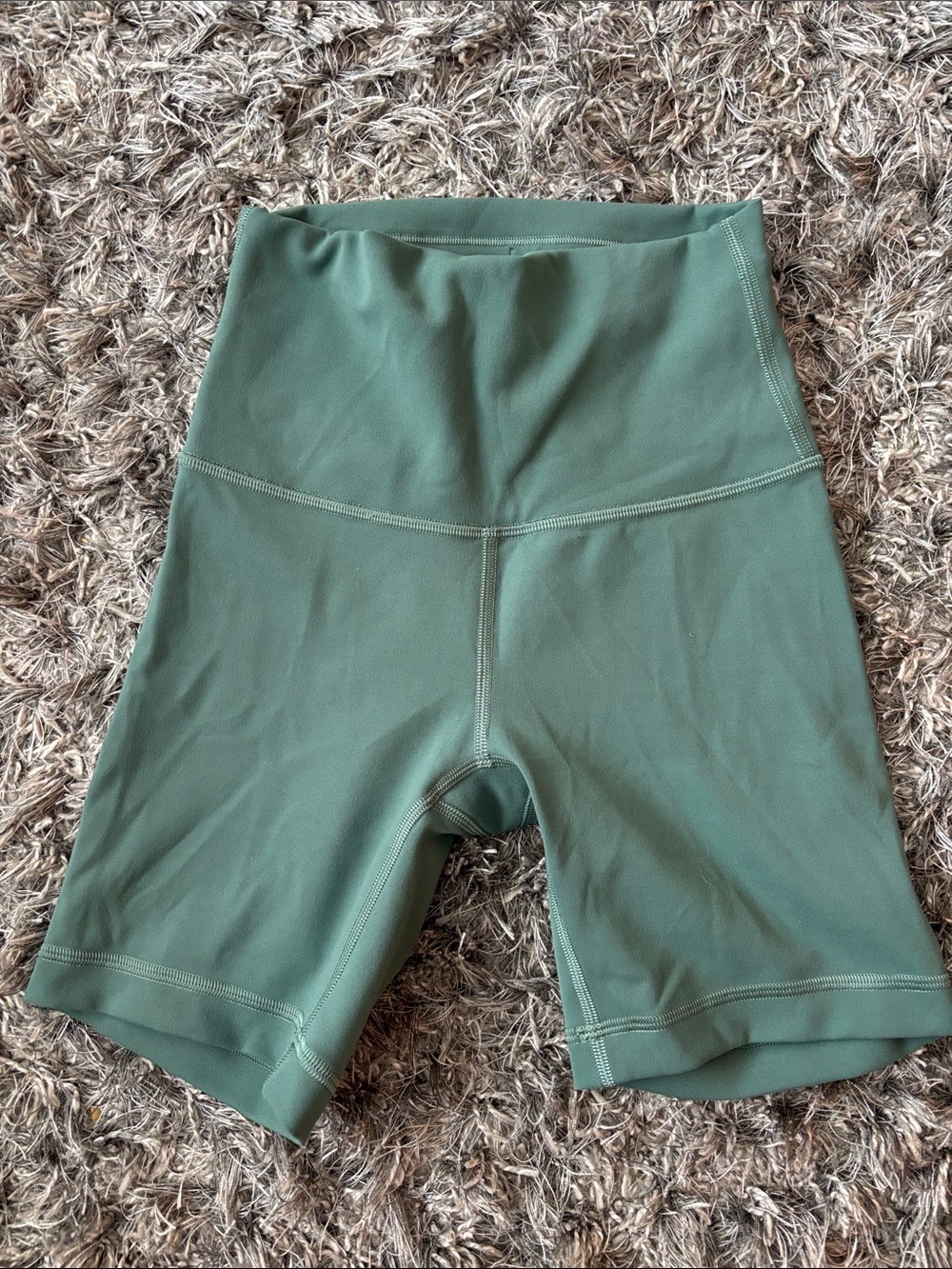 Lululemon 🍋 | 2 | Wunder Train High-Rise Short 6" in Medium Forest - Picture 7 of 8
